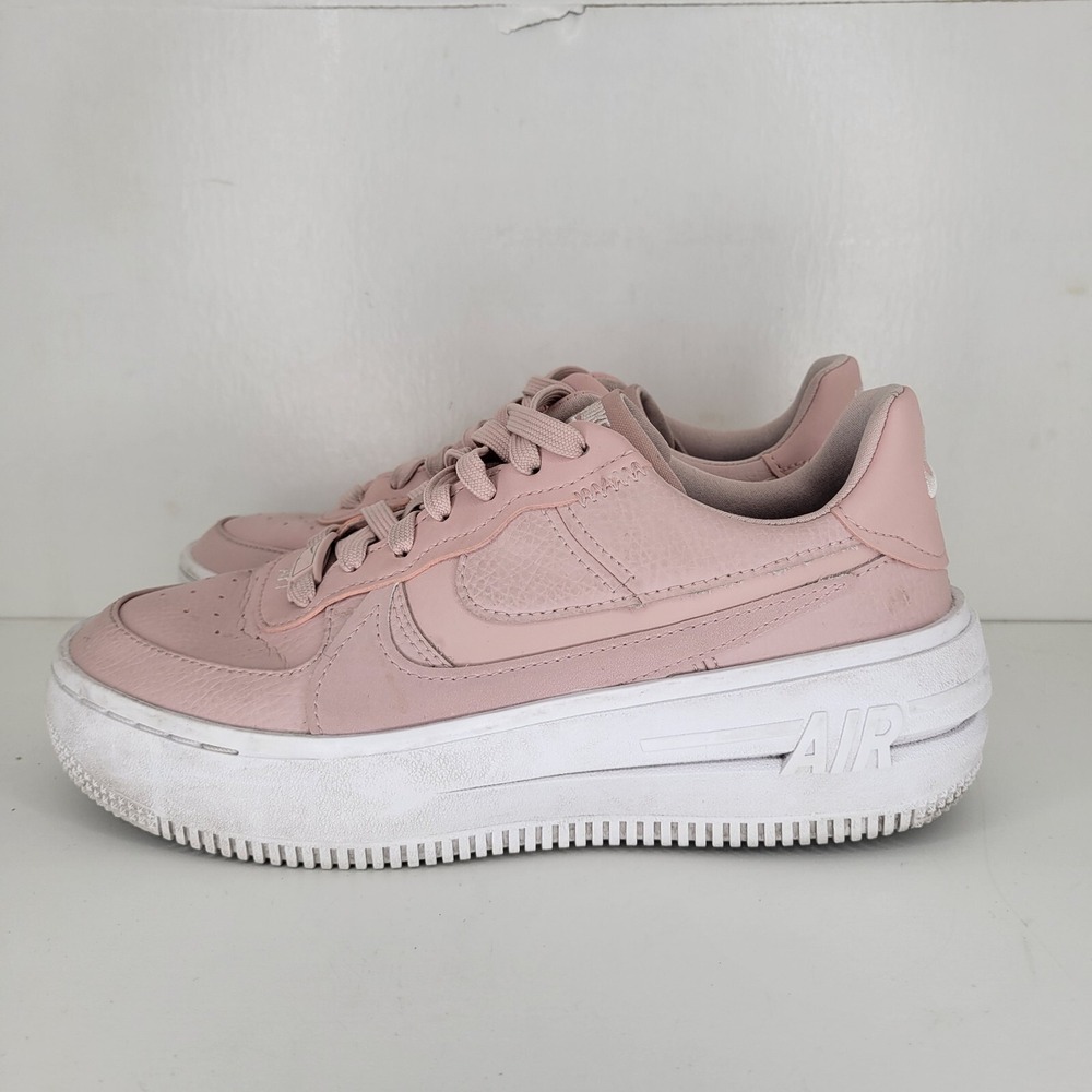 Nike Air Force 1 Platform Sneakers Shoes Womens Sz 6 Blush Suede Leather Lace Up - Picture 3 of 8